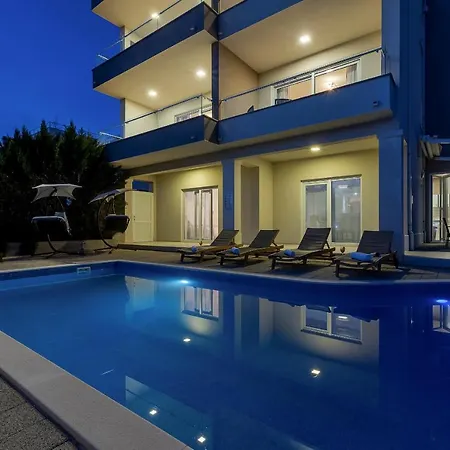 Apartment Lujnovic Makarska
