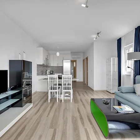 Lujnovic Apartment