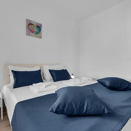 Lujnovic Apartment *