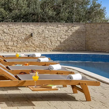 Apartment Lujnovic Makarska