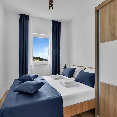 Lujnovic Appartement *