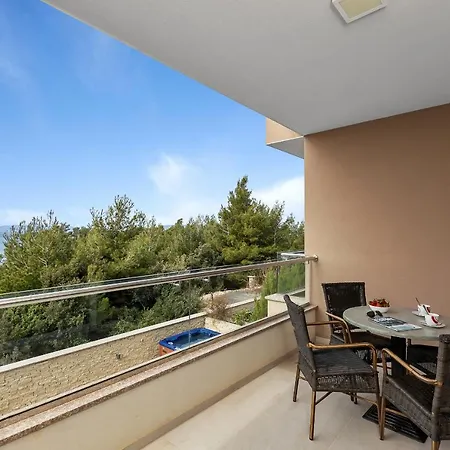 Lujnovic Apartment *