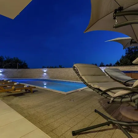 Apartment Lujnovic Makarska