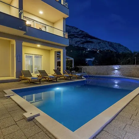 Lujnovic Apartament