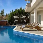 Lujnovic * Makarska