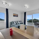 Lujnovic Apartment