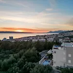 Lujnovic