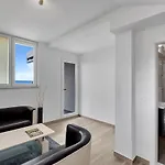 Lujnovic Apartment Makarska
