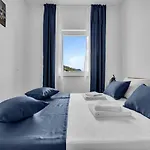 Lujnovic Apartment