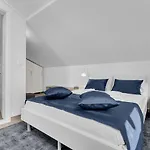 Lujnovic Apartment *