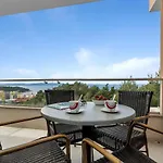 Lujnovic * Makarska