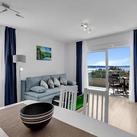 Lujnovic Apartament *