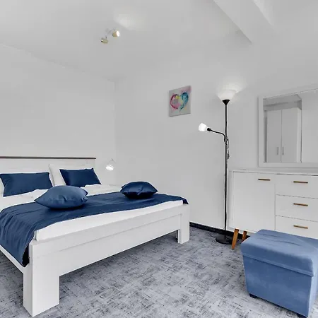 Lujnovic Apartament *