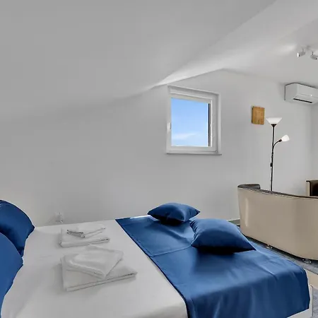 Lujnovic * 马卡尔斯卡