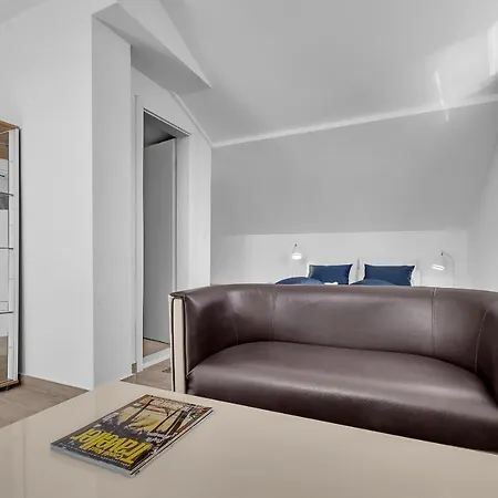Lujnovic Apartamento *