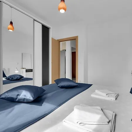 Lujnovic ماكارسكا