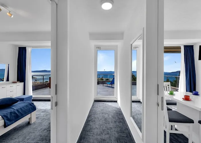 Lujnovic * Μακάρσκα