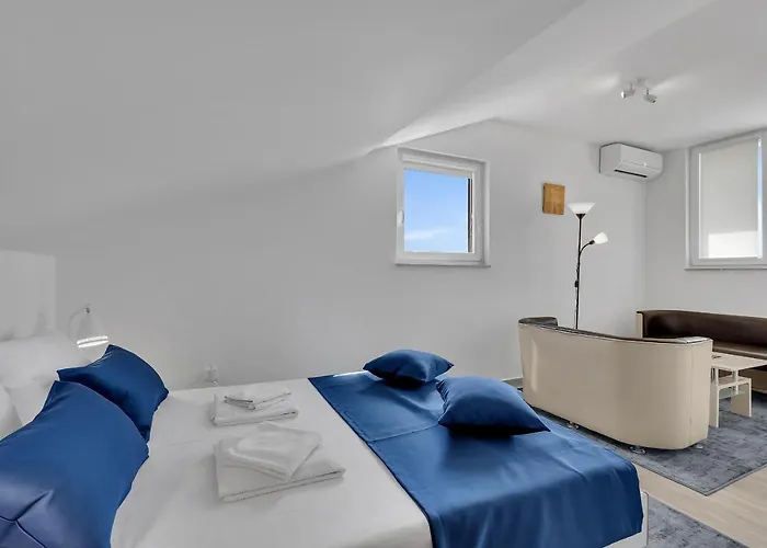 Lujnovic * Μακάρσκα