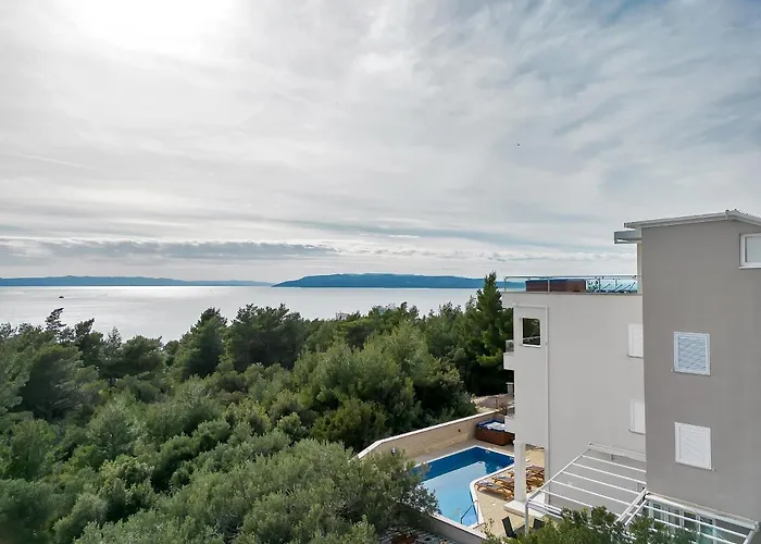 Lujnovic Appartement Makarska