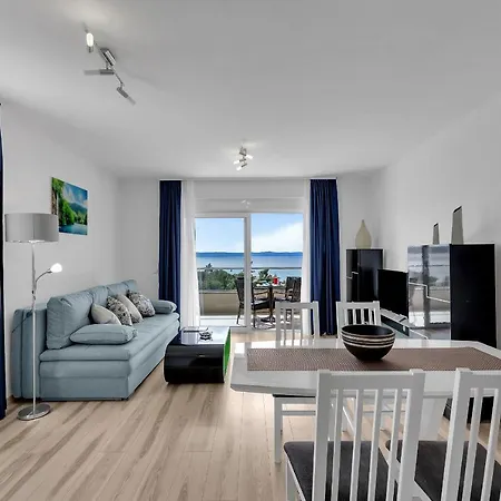 Lujnovic Apartamento Makarska